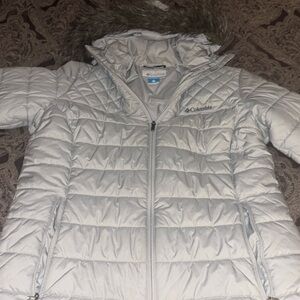 Columbia women’s puffer jacket